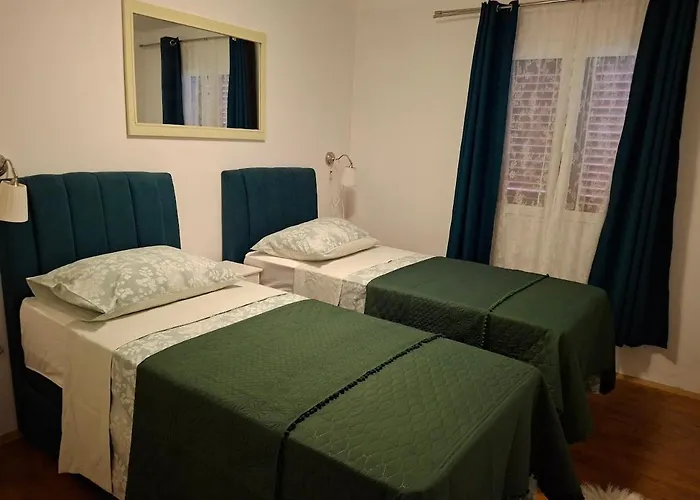 Apartments Popaj