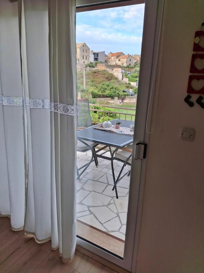 Popaj Apartment Komiza