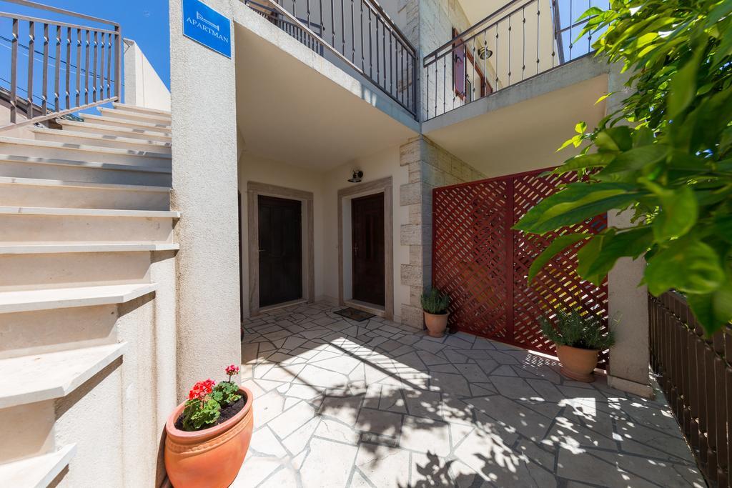 Apartment Popaj *