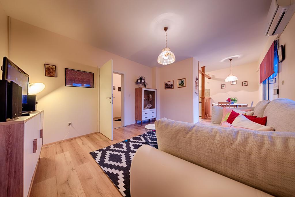 Popaj Apartment Komiza